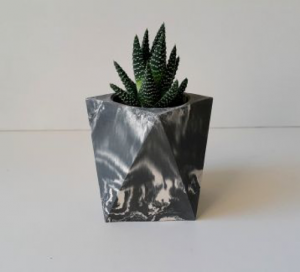 Sierra Yaşamkent, mermer vazo